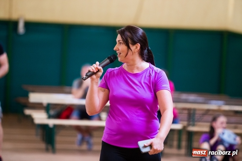 Zdjęcie w galerii na portalu naszraciborz.pl: Aktywne Lato z Akademią Fitness w miasteczku biegowym IV Rafako Półmaratonu Racibórz wiadomości z regionu