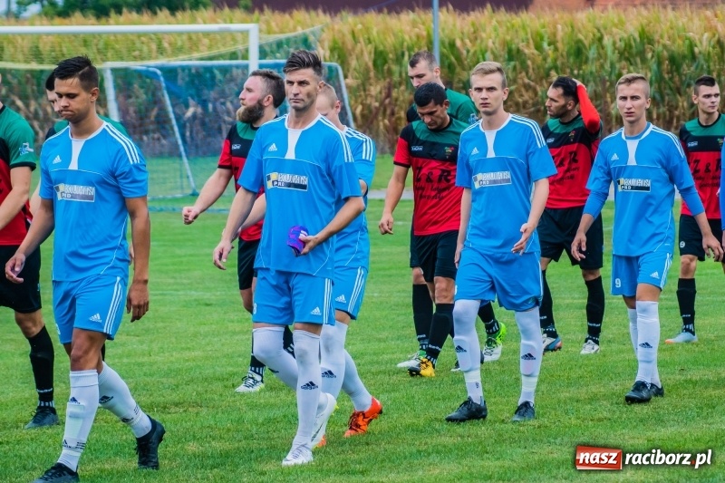 Zdjęcie w galerii na portalu naszraciborz.pl: Strzelecki wróć! Czarni Gorzyce na kolanach w Krzyżanowicach wiadomości z regionu