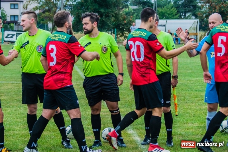 Zdjęcie w galerii na portalu naszraciborz.pl: Strzelecki wróć! Czarni Gorzyce na kolanach w Krzyżanowicach wiadomości z regionu