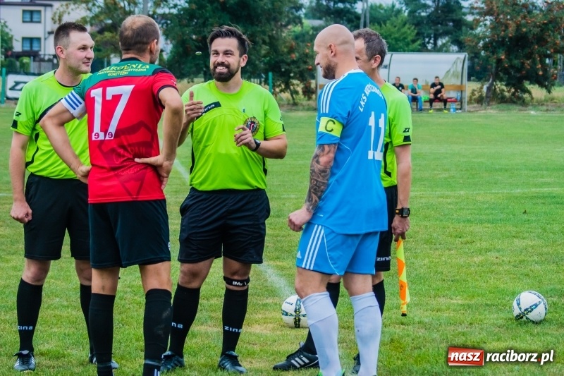 Zdjęcie w galerii na portalu naszraciborz.pl: Strzelecki wróć! Czarni Gorzyce na kolanach w Krzyżanowicach wiadomości z regionu