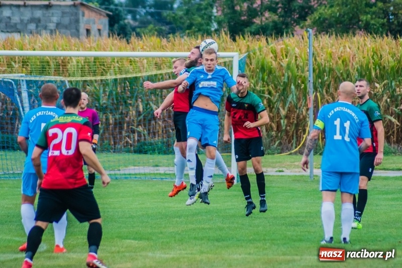 Zdjęcie w galerii na portalu naszraciborz.pl: Strzelecki wróć! Czarni Gorzyce na kolanach w Krzyżanowicach wiadomości z regionu