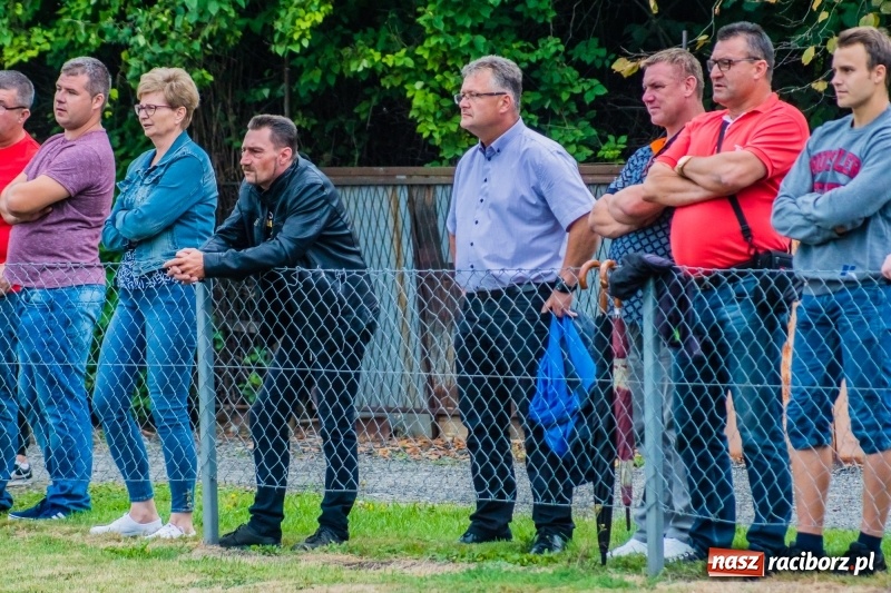 Zdjęcie w galerii na portalu naszraciborz.pl: Strzelecki wróć! Czarni Gorzyce na kolanach w Krzyżanowicach wiadomości z regionu