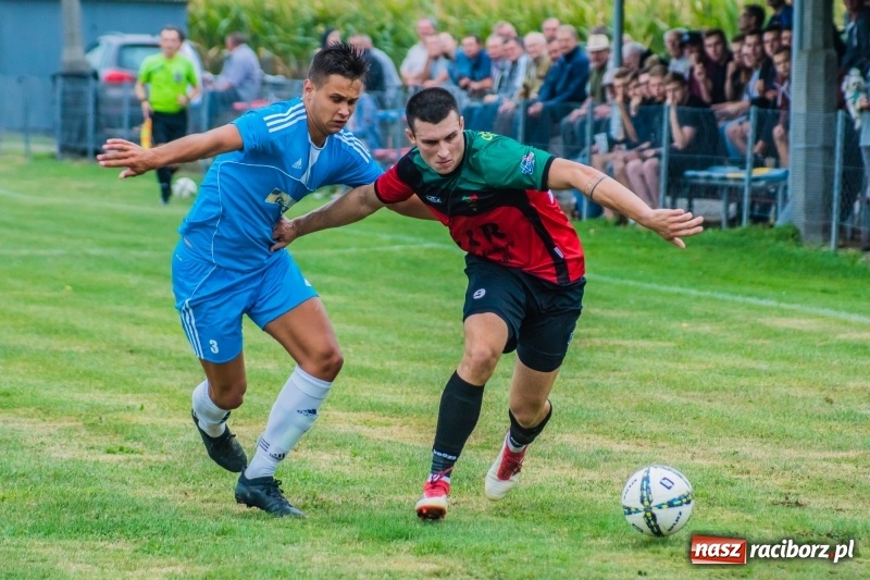 Zdjęcie w galerii na portalu naszraciborz.pl: Strzelecki wróć! Czarni Gorzyce na kolanach w Krzyżanowicach wiadomości z regionu