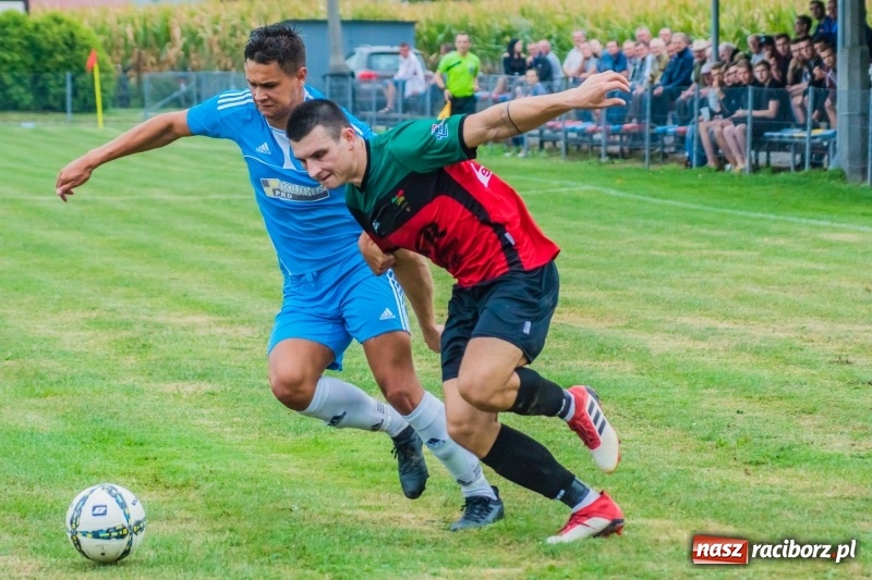 Zdjęcie w galerii na portalu naszraciborz.pl: Strzelecki wróć! Czarni Gorzyce na kolanach w Krzyżanowicach wiadomości z regionu