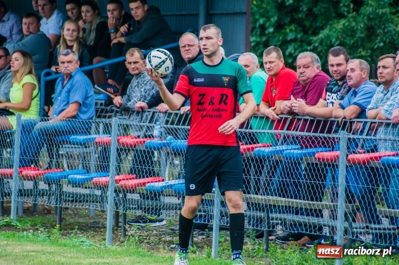 Zdjęcie w galerii na portalu naszraciborz.pl: Strzelecki wróć! Czarni Gorzyce na kolanach w Krzyżanowicach wiadomości z regionu