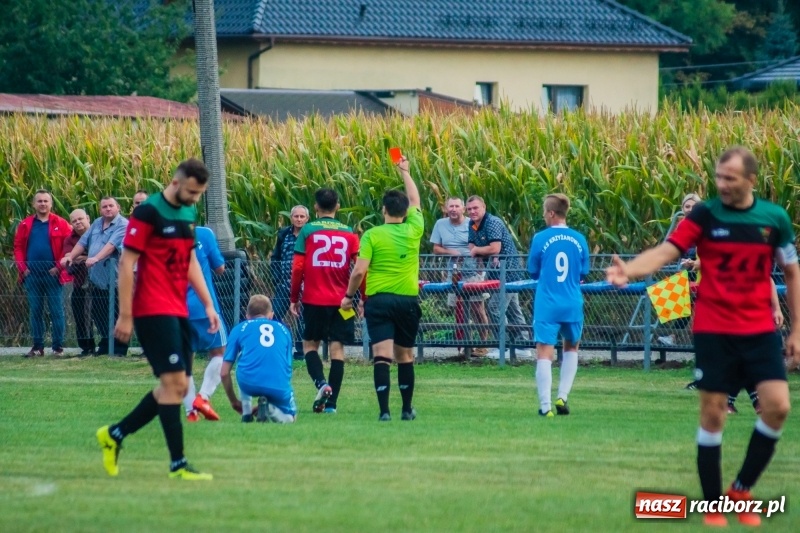 Zdjęcie w galerii na portalu naszraciborz.pl: Strzelecki wróć! Czarni Gorzyce na kolanach w Krzyżanowicach wiadomości z regionu