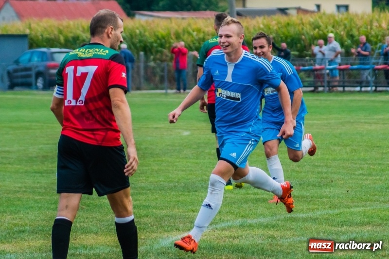 Zdjęcie w galerii na portalu naszraciborz.pl: Strzelecki wróć! Czarni Gorzyce na kolanach w Krzyżanowicach wiadomości z regionu