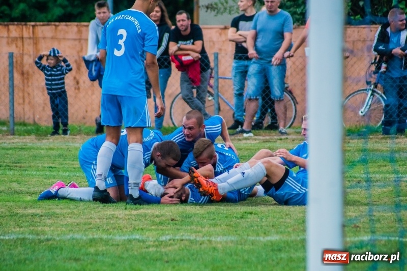 Zdjęcie w galerii na portalu naszraciborz.pl: Strzelecki wróć! Czarni Gorzyce na kolanach w Krzyżanowicach wiadomości z regionu