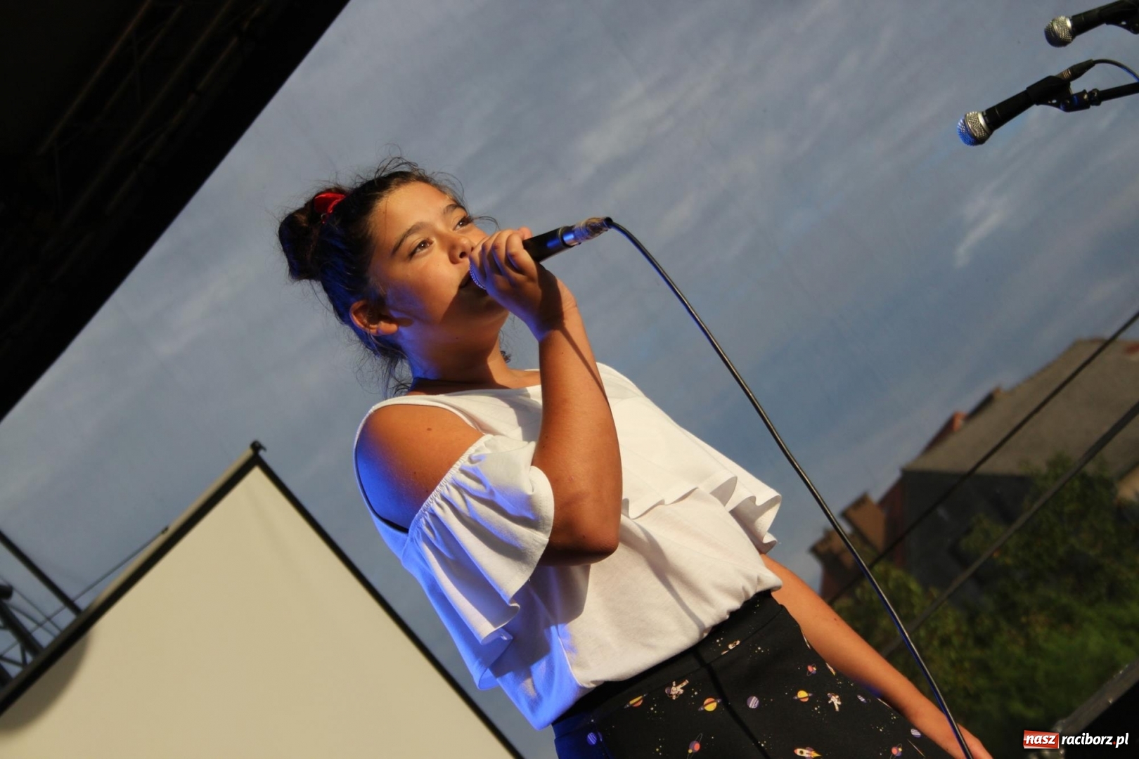 Zdjęcie w galerii na portalu naszraciborz.pl: DOXXX i APPASSIONATO na Powiatowych Dożynkach w Krzanowicach FOTO wiadomości z regionu