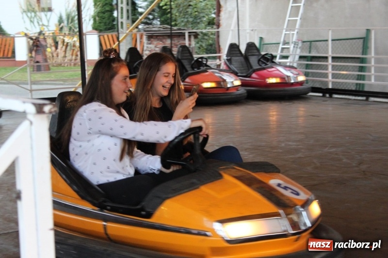 Zdjęcie w galerii na portalu naszraciborz.pl: DOXXX i APPASSIONATO na Powiatowych Dożynkach w Krzanowicach FOTO wiadomości z regionu