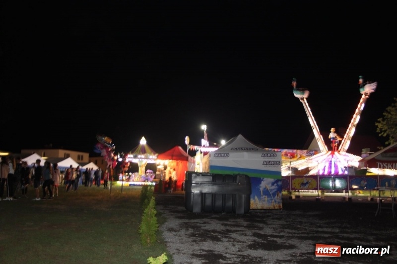 Zdjęcie w galerii na portalu naszraciborz.pl: DOXXX i APPASSIONATO na Powiatowych Dożynkach w Krzanowicach FOTO wiadomości z regionu