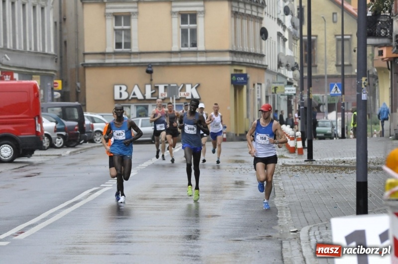 Zdjęcie w galerii na portalu naszraciborz.pl: Rafako Półmaraton na ulicach Raciborza FOTO i WIDEO wiadomości z regionu
