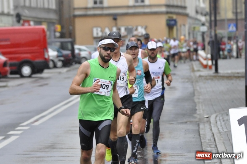 Zdjęcie w galerii na portalu naszraciborz.pl: Rafako Półmaraton na ulicach Raciborza FOTO i WIDEO wiadomości z regionu
