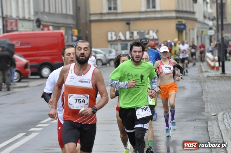Zdjęcie w galerii na portalu naszraciborz.pl: Rafako Półmaraton na ulicach Raciborza FOTO i WIDEO wiadomości z regionu