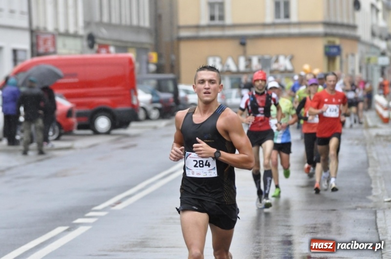 Zdjęcie w galerii na portalu naszraciborz.pl: Rafako Półmaraton na ulicach Raciborza FOTO i WIDEO wiadomości z regionu