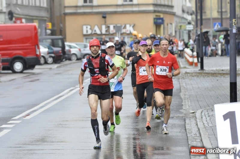 Zdjęcie w galerii na portalu naszraciborz.pl: Rafako Półmaraton na ulicach Raciborza FOTO i WIDEO wiadomości z regionu