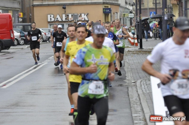 Zdjęcie w galerii na portalu naszraciborz.pl: Rafako Półmaraton na ulicach Raciborza FOTO i WIDEO wiadomości z regionu