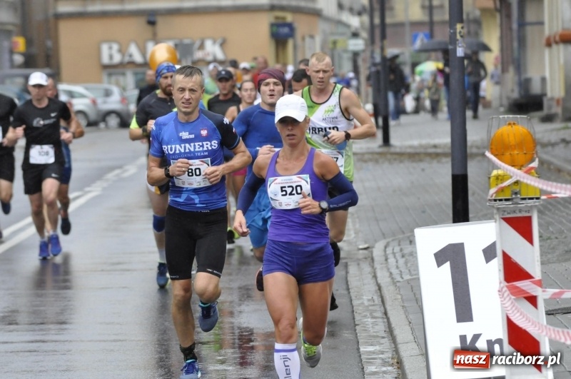 Zdjęcie w galerii na portalu naszraciborz.pl: Rafako Półmaraton na ulicach Raciborza FOTO i WIDEO wiadomości z regionu