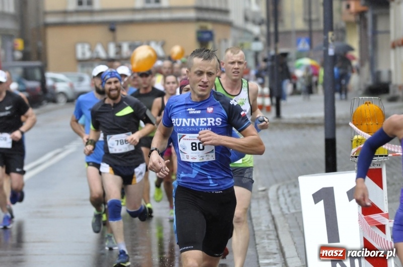 Zdjęcie w galerii na portalu naszraciborz.pl: Rafako Półmaraton na ulicach Raciborza FOTO i WIDEO wiadomości z regionu