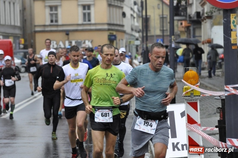 Zdjęcie w galerii na portalu naszraciborz.pl: Rafako Półmaraton na ulicach Raciborza FOTO i WIDEO wiadomości z regionu