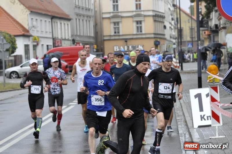 Zdjęcie w galerii na portalu naszraciborz.pl: Rafako Półmaraton na ulicach Raciborza FOTO i WIDEO wiadomości z regionu