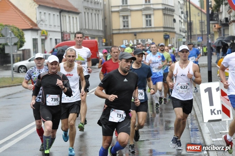 Zdjęcie w galerii na portalu naszraciborz.pl: Rafako Półmaraton na ulicach Raciborza FOTO i WIDEO wiadomości z regionu