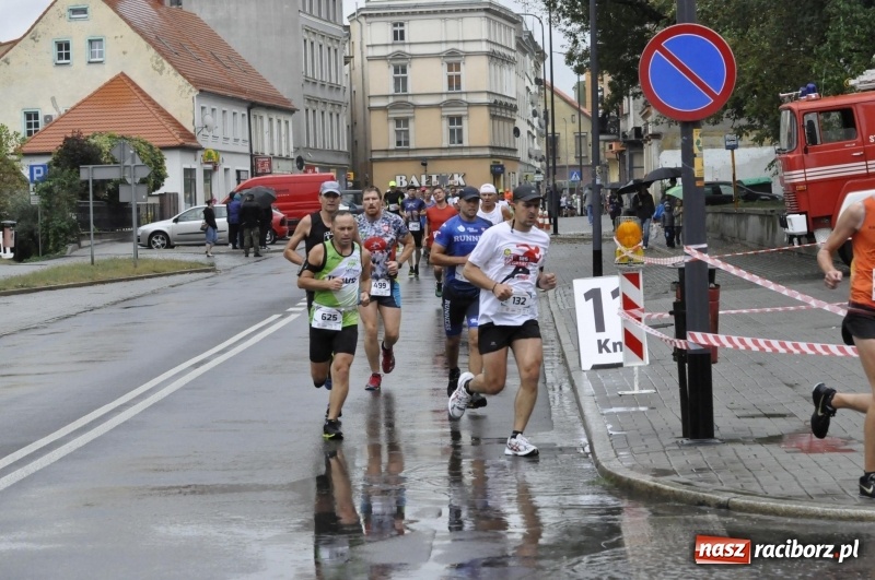Zdjęcie w galerii na portalu naszraciborz.pl: Rafako Półmaraton na ulicach Raciborza FOTO i WIDEO wiadomości z regionu