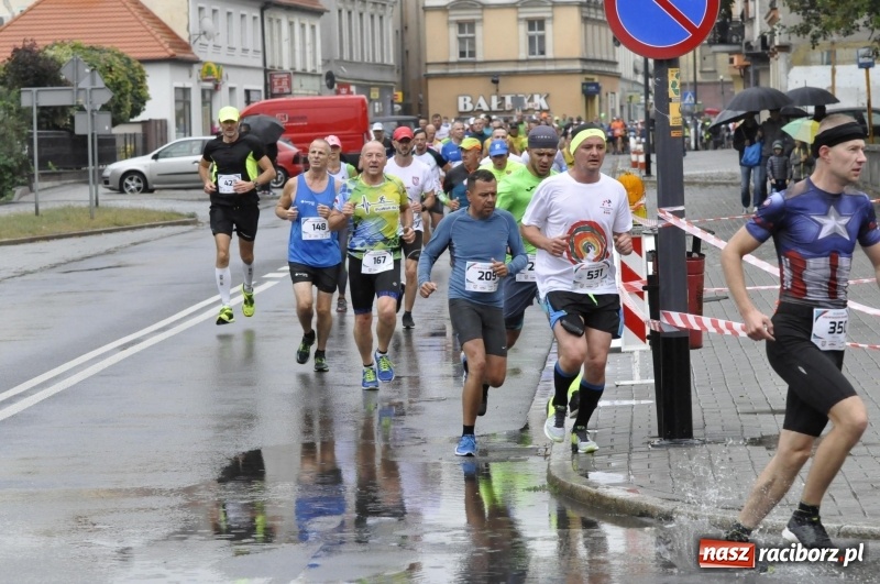 Zdjęcie w galerii na portalu naszraciborz.pl: Rafako Półmaraton na ulicach Raciborza FOTO i WIDEO wiadomości z regionu