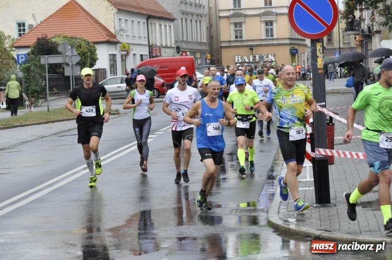 Zdjęcie w galerii na portalu naszraciborz.pl: Rafako Półmaraton na ulicach Raciborza FOTO i WIDEO wiadomości z regionu