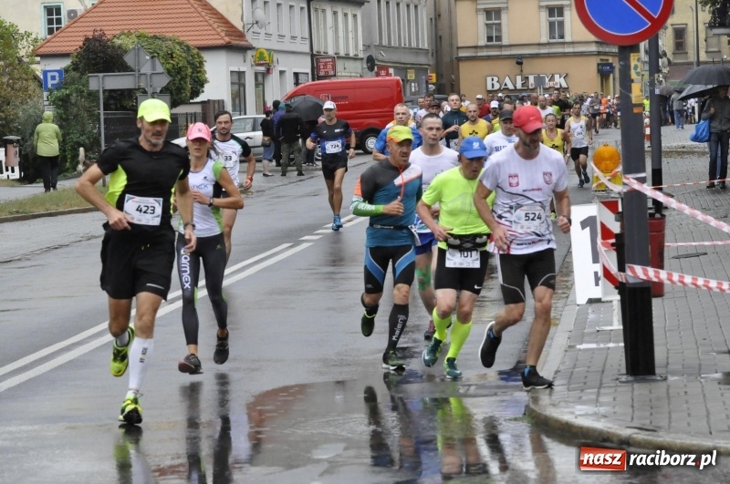 Zdjęcie w galerii na portalu naszraciborz.pl: Rafako Półmaraton na ulicach Raciborza FOTO i WIDEO wiadomości z regionu