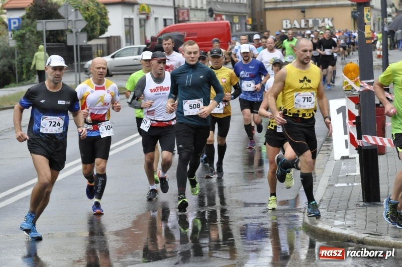 Zdjęcie w galerii na portalu naszraciborz.pl: Rafako Półmaraton na ulicach Raciborza FOTO i WIDEO wiadomości z regionu
