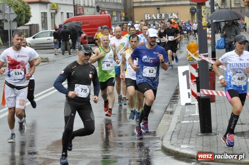 Zdjęcie w galerii na portalu naszraciborz.pl: Rafako Półmaraton na ulicach Raciborza FOTO i WIDEO wiadomości z regionu