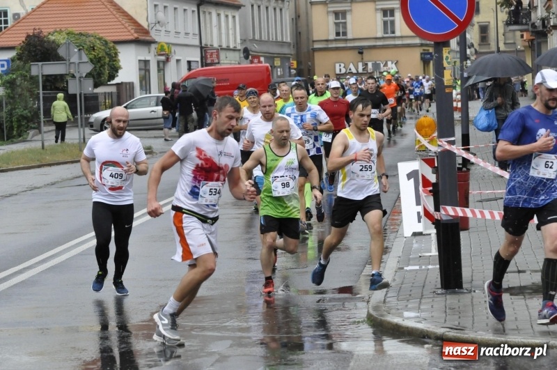 Zdjęcie w galerii na portalu naszraciborz.pl: Rafako Półmaraton na ulicach Raciborza FOTO i WIDEO wiadomości z regionu