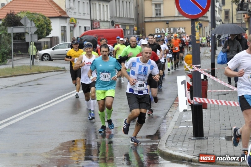 Zdjęcie w galerii na portalu naszraciborz.pl: Rafako Półmaraton na ulicach Raciborza FOTO i WIDEO wiadomości z regionu