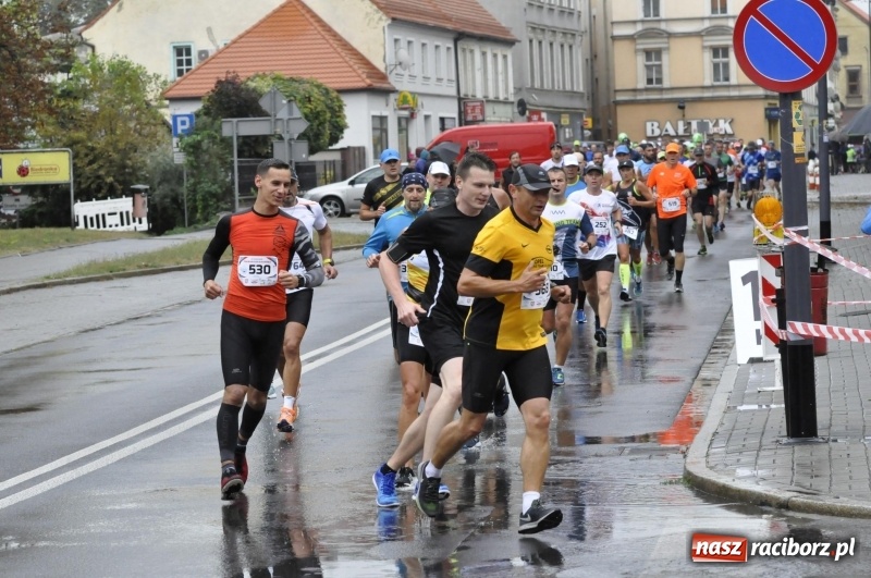 Zdjęcie w galerii na portalu naszraciborz.pl: Rafako Półmaraton na ulicach Raciborza FOTO i WIDEO wiadomości z regionu