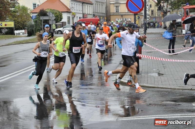 Zdjęcie w galerii na portalu naszraciborz.pl: Rafako Półmaraton na ulicach Raciborza FOTO i WIDEO wiadomości z regionu