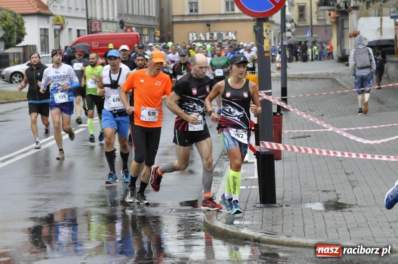Zdjęcie w galerii na portalu naszraciborz.pl: Rafako Półmaraton na ulicach Raciborza FOTO i WIDEO wiadomości z regionu