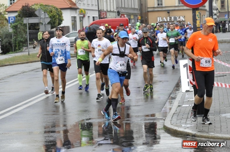 Zdjęcie w galerii na portalu naszraciborz.pl: Rafako Półmaraton na ulicach Raciborza FOTO i WIDEO wiadomości z regionu