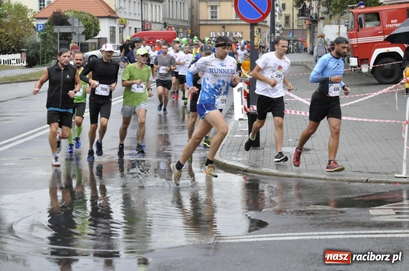 Zdjęcie w galerii na portalu naszraciborz.pl: Rafako Półmaraton na ulicach Raciborza FOTO i WIDEO wiadomości z regionu