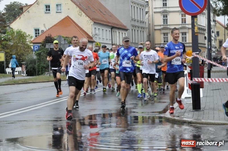 Zdjęcie w galerii na portalu naszraciborz.pl: Rafako Półmaraton na ulicach Raciborza FOTO i WIDEO wiadomości z regionu