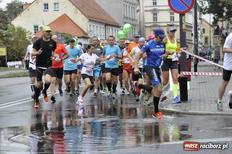 Zdjęcie w galerii na portalu naszraciborz.pl: Rafako Półmaraton na ulicach Raciborza FOTO i WIDEO wiadomości z regionu