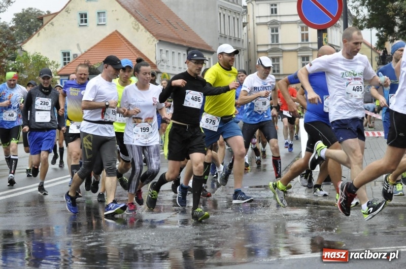 Zdjęcie w galerii na portalu naszraciborz.pl: Rafako Półmaraton na ulicach Raciborza FOTO i WIDEO wiadomości z regionu