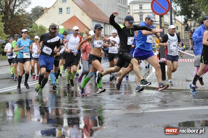 Zdjęcie w galerii na portalu naszraciborz.pl: Rafako Półmaraton na ulicach Raciborza FOTO i WIDEO wiadomości z regionu
