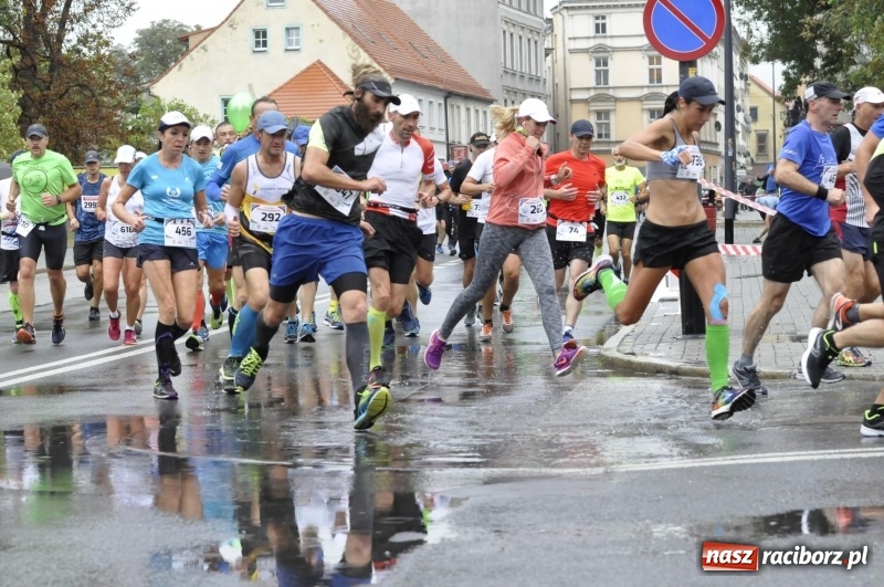 Zdjęcie w galerii na portalu naszraciborz.pl: Rafako Półmaraton na ulicach Raciborza FOTO i WIDEO wiadomości z regionu