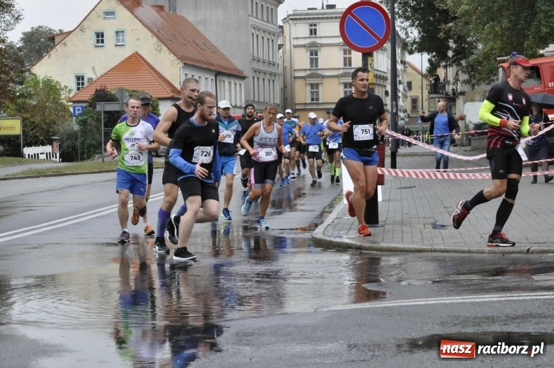 Zdjęcie w galerii na portalu naszraciborz.pl: Rafako Półmaraton na ulicach Raciborza FOTO i WIDEO wiadomości z regionu