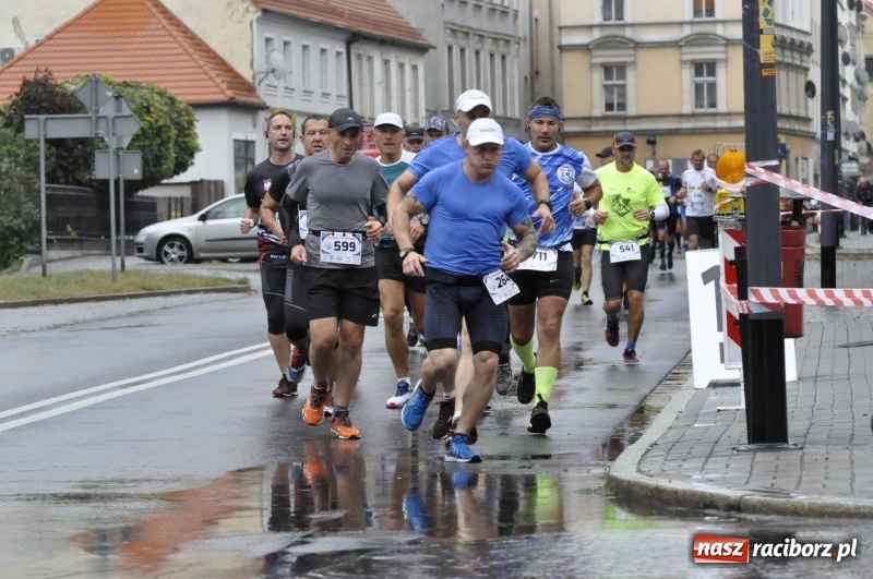 Zdjęcie w galerii na portalu naszraciborz.pl: Rafako Półmaraton na ulicach Raciborza FOTO i WIDEO wiadomości z regionu