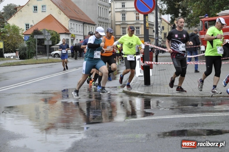 Zdjęcie w galerii na portalu naszraciborz.pl: Rafako Półmaraton na ulicach Raciborza FOTO i WIDEO wiadomości z regionu