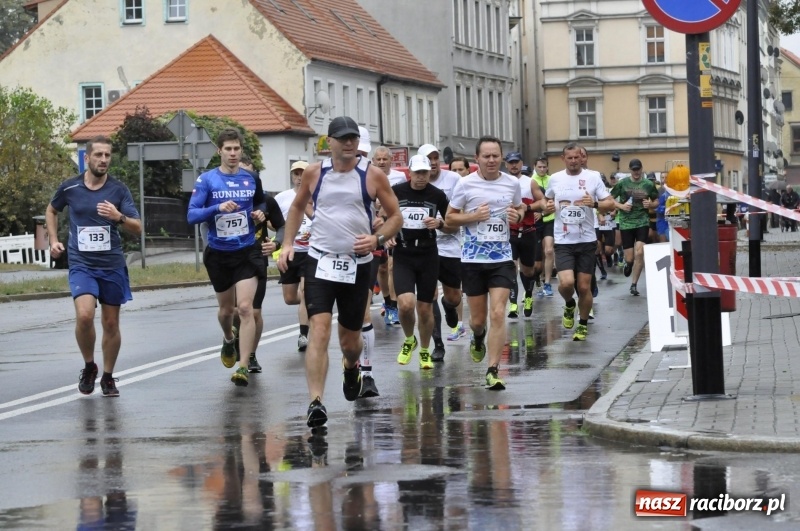 Zdjęcie w galerii na portalu naszraciborz.pl: Rafako Półmaraton na ulicach Raciborza FOTO i WIDEO wiadomości z regionu