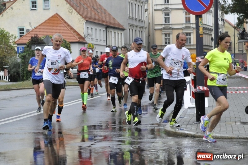 Zdjęcie w galerii na portalu naszraciborz.pl: Rafako Półmaraton na ulicach Raciborza FOTO i WIDEO wiadomości z regionu