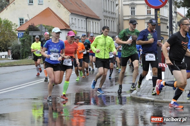 Zdjęcie w galerii na portalu naszraciborz.pl: Rafako Półmaraton na ulicach Raciborza FOTO i WIDEO wiadomości z regionu